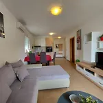Luciano Apartment